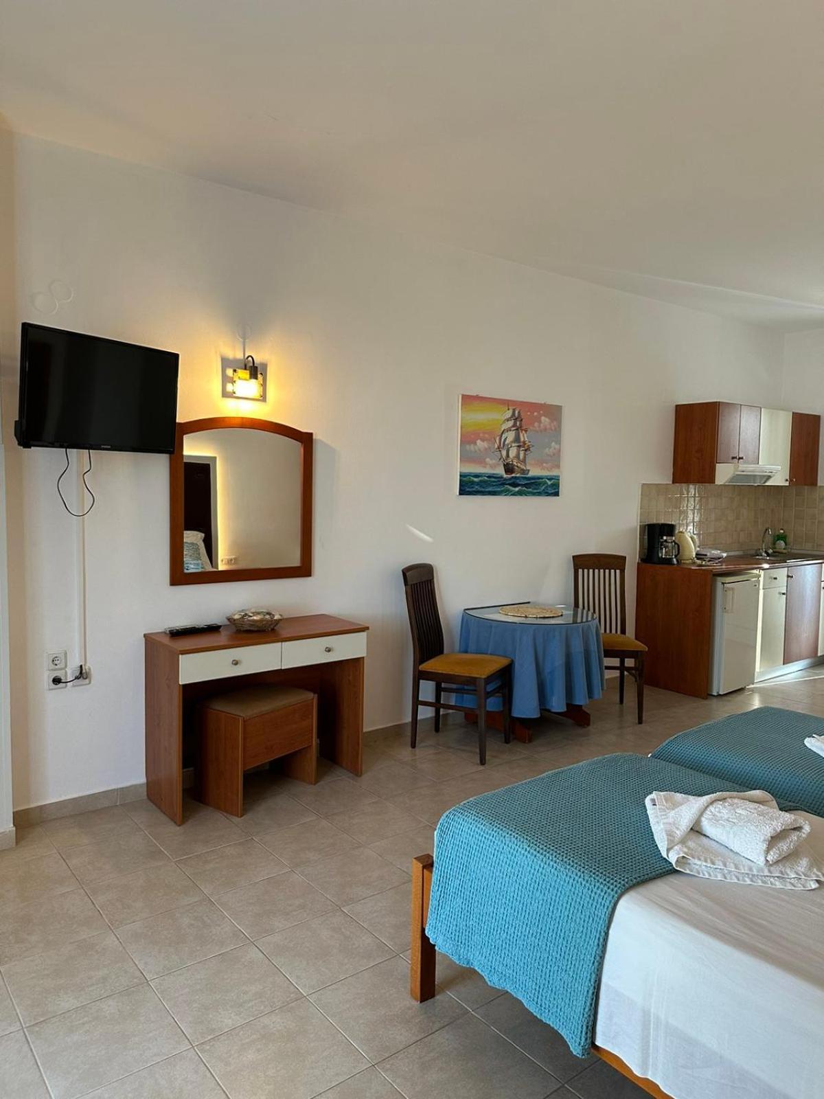 Apollonio Suites & Rooms Faliraki Rhodes חדר תמונה